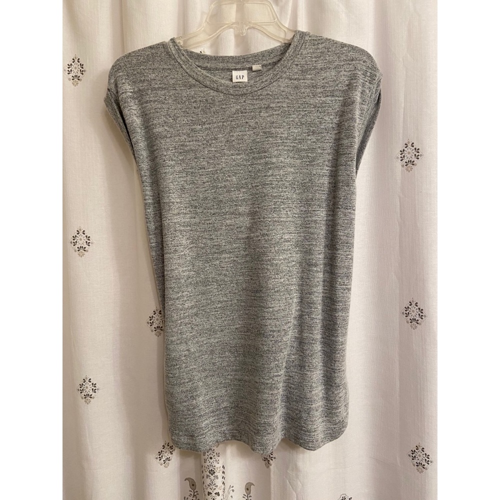 Gap Grey Top Small